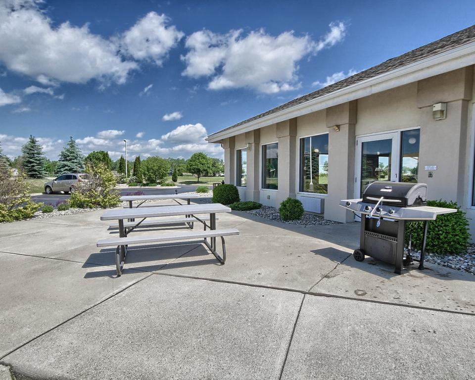 Comfort Inn & Suites Dimondale - Lansing Екстер'єр фото